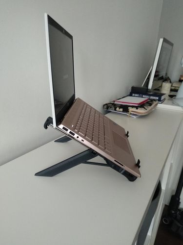 Customer photo review of Nexstand K7 Portable Laptop Riser
