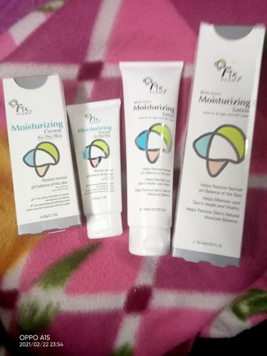 Customer photo review of Moisturizing Lotion