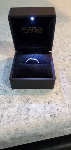 Customer photo review of 0.25 CT Round Cut Natural Diamonds - Wedding Band