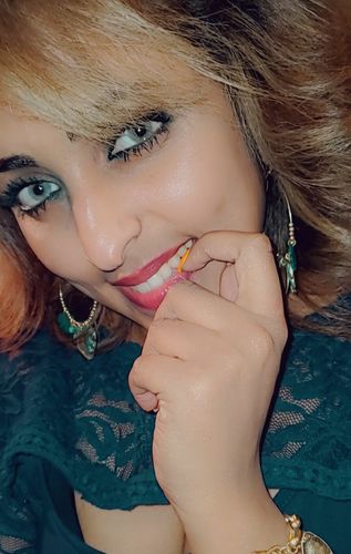 Customer photo review of Himalayan Grey Contact Lenses