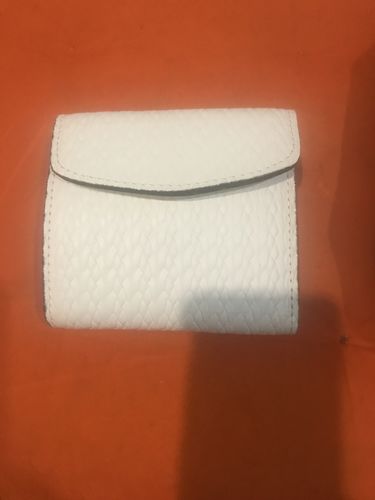 Customer photo review of Patricia Nash Woven Leather Reiti Wallet (White/Silver)
