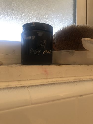 Customer photo review of Deluxe Cellulite Skin Repair Coffee Scrub with FREE Body Brush