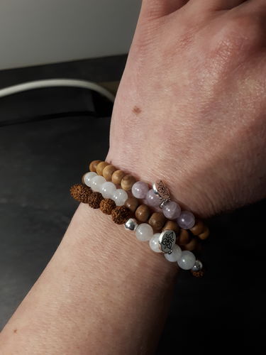 Customer photo review of Bracelet « Sérénité » Pierre de lune et Rudraksha - Argent 925 - 6 mm