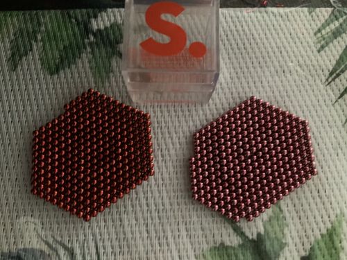 Customer photo review of SPEKS TONES - Magnetic balls that meet Australian standards. Magnetic Putty without the mess!