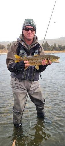 Customer photo review of Bassdash Outdoor Fly Fishing Vest With Pockets For Men And Women