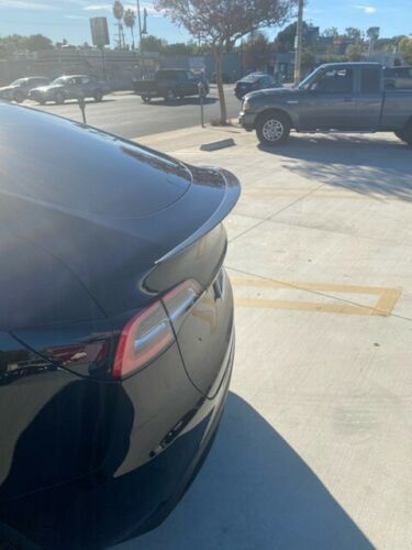 Customer photo review of *NEW* Carbon Fiber Performance Spoiler for Tesla Model Y 2020-21