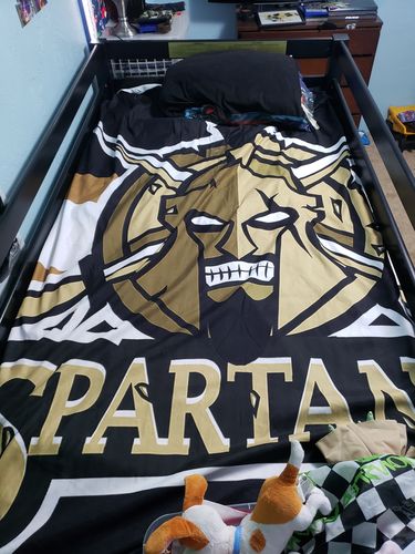 Customer photo review of Southern Oregon Spartans Comforter