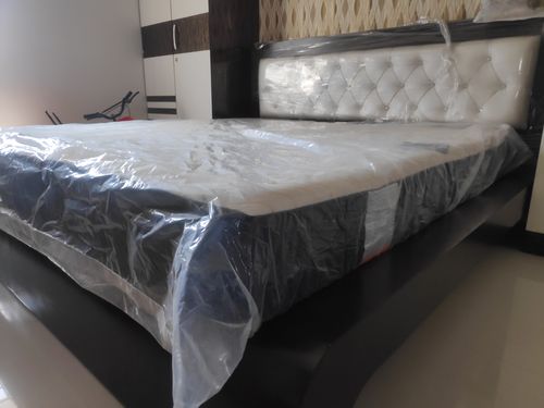 Customer photo review of Flo mattress 8inch