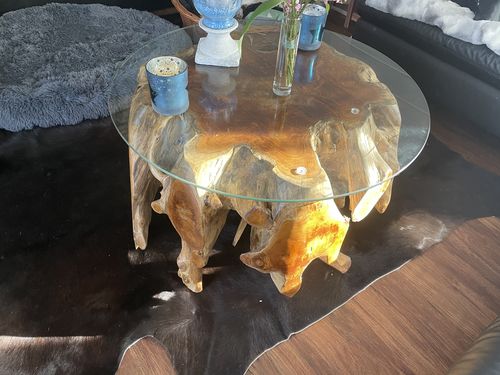 Customer photo review of Wurzelholztisch NURU rund inkl. Glasplatte Ø 80 cm