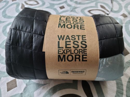 Customer photo review of REMADE: WOMEN'S THERMOBALL ECO FULL ZIP JACKET