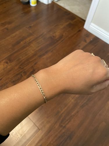 Customer photo review of 3.5mm Steel Figaro Link Dainty Bracelet