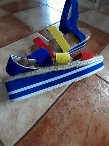 Customer photo review of Fashion Casual Split Joint Round Sandals