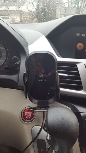 Customer photo review of MiLi Carmate IV --- 15W Qi Fast Charging, Auto-Clamping, 360° rotation, Easy to install