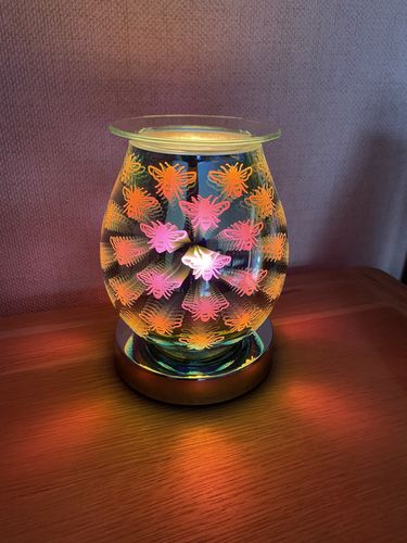 Customer photo review of 3D Aroma Bee Touch Sensitive Oil & Wax Melt Lamp