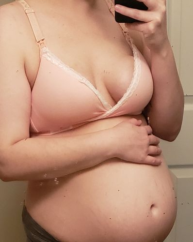 Customer photo review of Momma's Comfy Maternity Bra