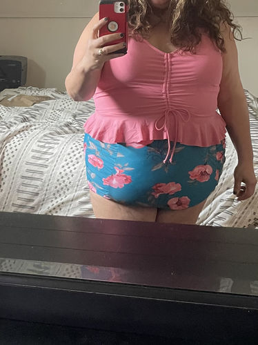 Customer photo review of Sun Baked Bottoms | Blue Floral