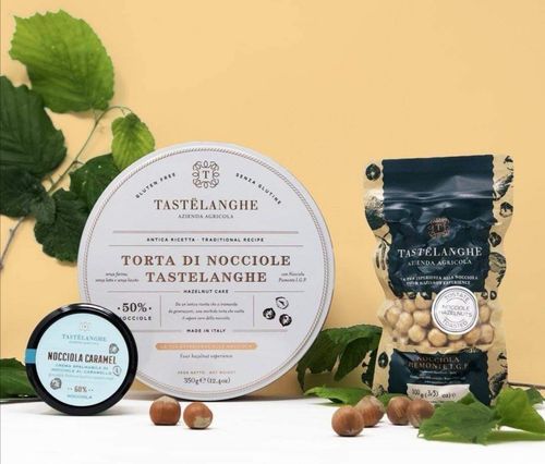 Customer photo review of Torta di Nocciole Tastëlanghe + Crema di Nocciole + Confezione Nocciola "Tostata"