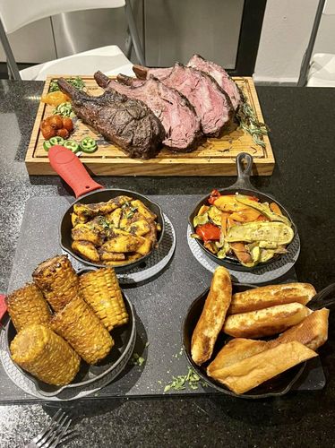Reseña con foto de un cliente sobre Prime Rib Pieza Básica