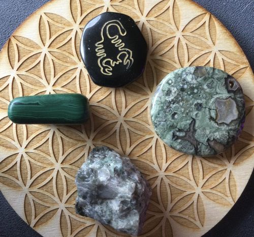 Customer photo review of Black Obsidian Zodiac Symbol Stones (Various Styles)