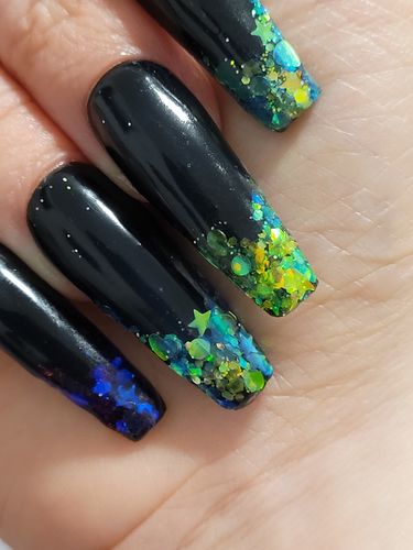 Customer photo review of Ocean Couture Nail Decoration Set