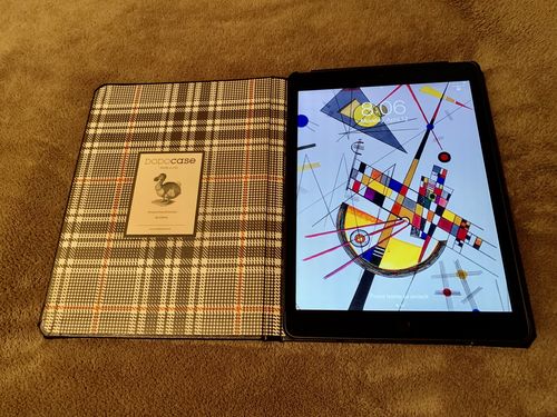 Customer photo review of Custom Case iPad 10.2" (2020/8th Gen)