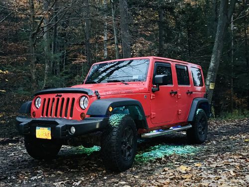 Customer photo review of Premium RGB+W Rock Lights 4-24 Piece Kits