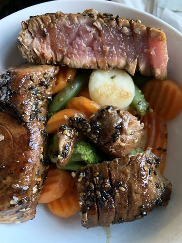 Customer photo review of Yellowfin Tuna 2+, One 7oz Portion