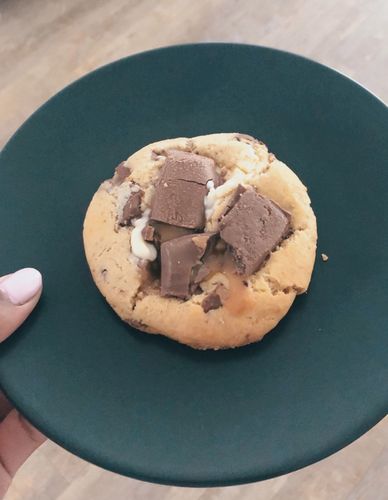 Customer photo review of Galaxy Smooth Caramel Cookies
