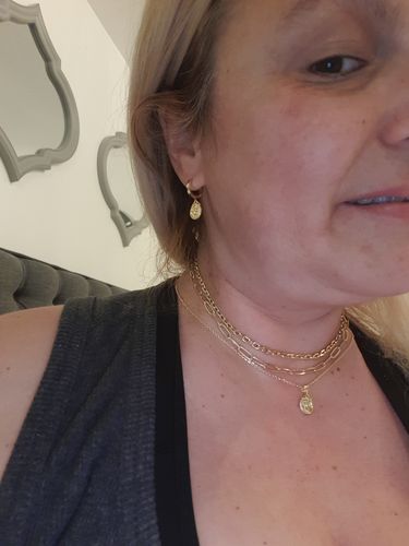 Customer photo review of Link Up Necklace (gold or silver)