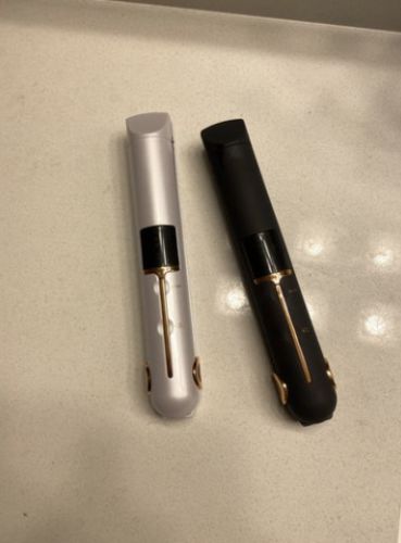 Customer photo review of Solvani Portable Flat Iron