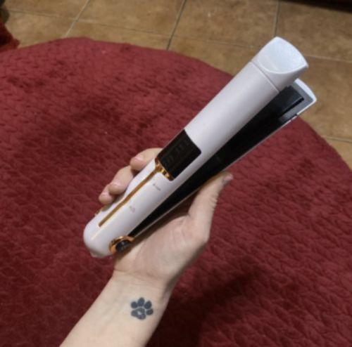 Customer photo review of Solvani Portable Flat Iron