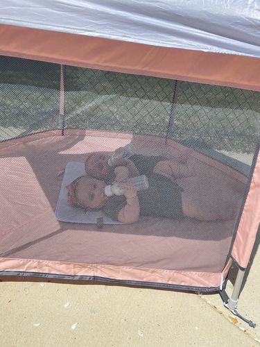 Customer photo review of Pop N' Go® Playpen