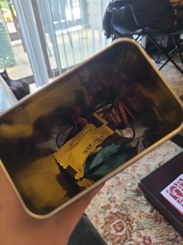 Customer photo review of Assorted Flavors Tin