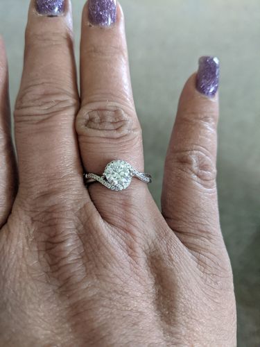 Customer photo review of Moissanite Angel Eyes Sterling Silver Wedding Ring