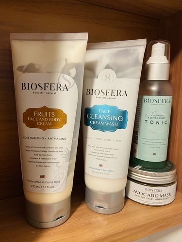 Customer photo review of Tropical Fruits Face & Body Cream