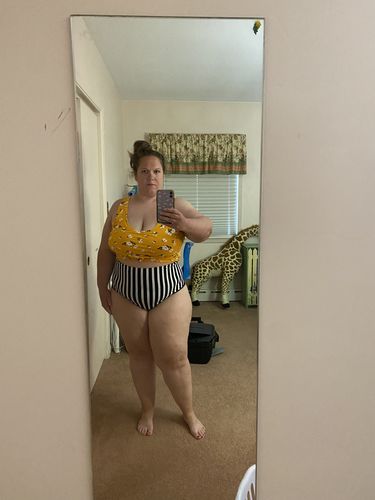 Customer photo review of Traveler Top | Mango Floral