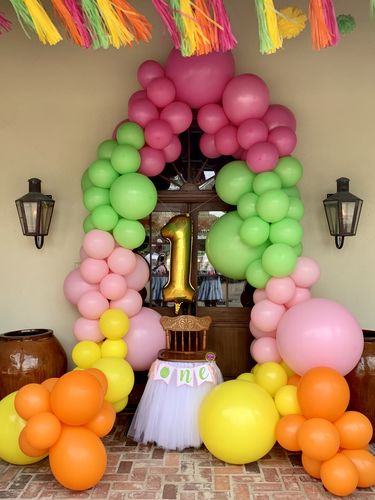 Customer photo review of Create Your Own Color Mix - DIY Balloon Garland Kit