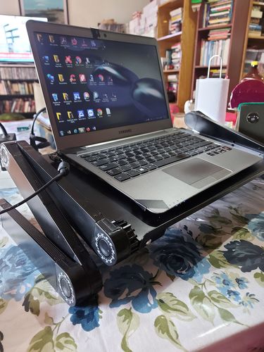 Customer photo review of Escritorio Portátil Premium