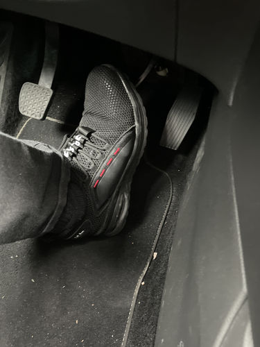 Customer photo review of fansgemacht Sommer ultraleichte atmungsaktive Mode Schutzschuhe