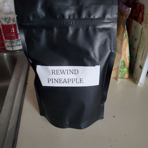 Customer photo review of UGLY BAG PINEAPPLE