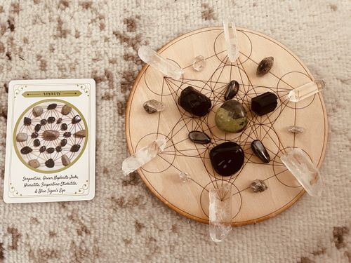 Customer photo review of Crystal Grid Oracle Cards by Ashley Leavy