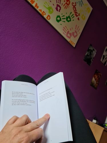 Customer photo review of Mein neues Buch: "Weil ich es WERT bin!"