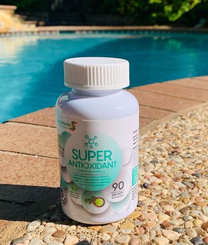 Customer photo review of Super Antioxidant Supplement - Green Tea Extract Super Food Antioxidants Blend 90 Caps - Advanced 12 in 1 Plant-Based formula