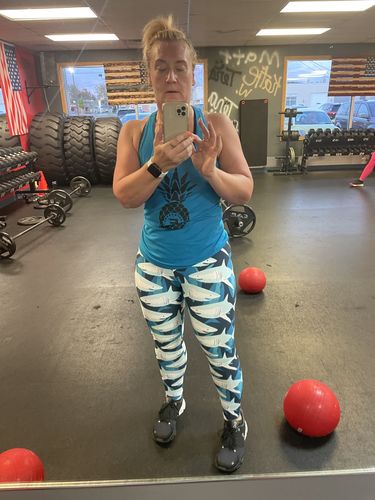 Customer photo review of Shark Design Print Women Leggings
