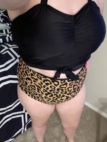 Customer photo review of Leisure Reversible Bottoms | Black & Leopard Print