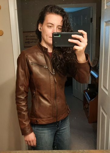 Customer photo review of Women's cafe racer leather jacket