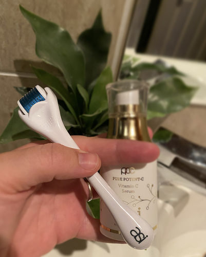 Customer photo review of Dermal Roller Home Care Micro-Needling