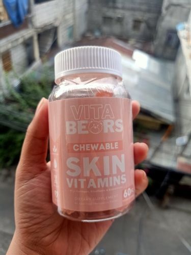 Customer photo review of Skin Vitamin Gummies