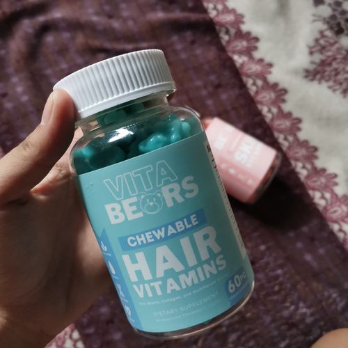 Customer photo review of Hair Vitamin Gummies