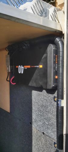 Customer photo review of Dual input 40A In-Vehicle Battery Charger DC iTECHDCDC40 DCDC
